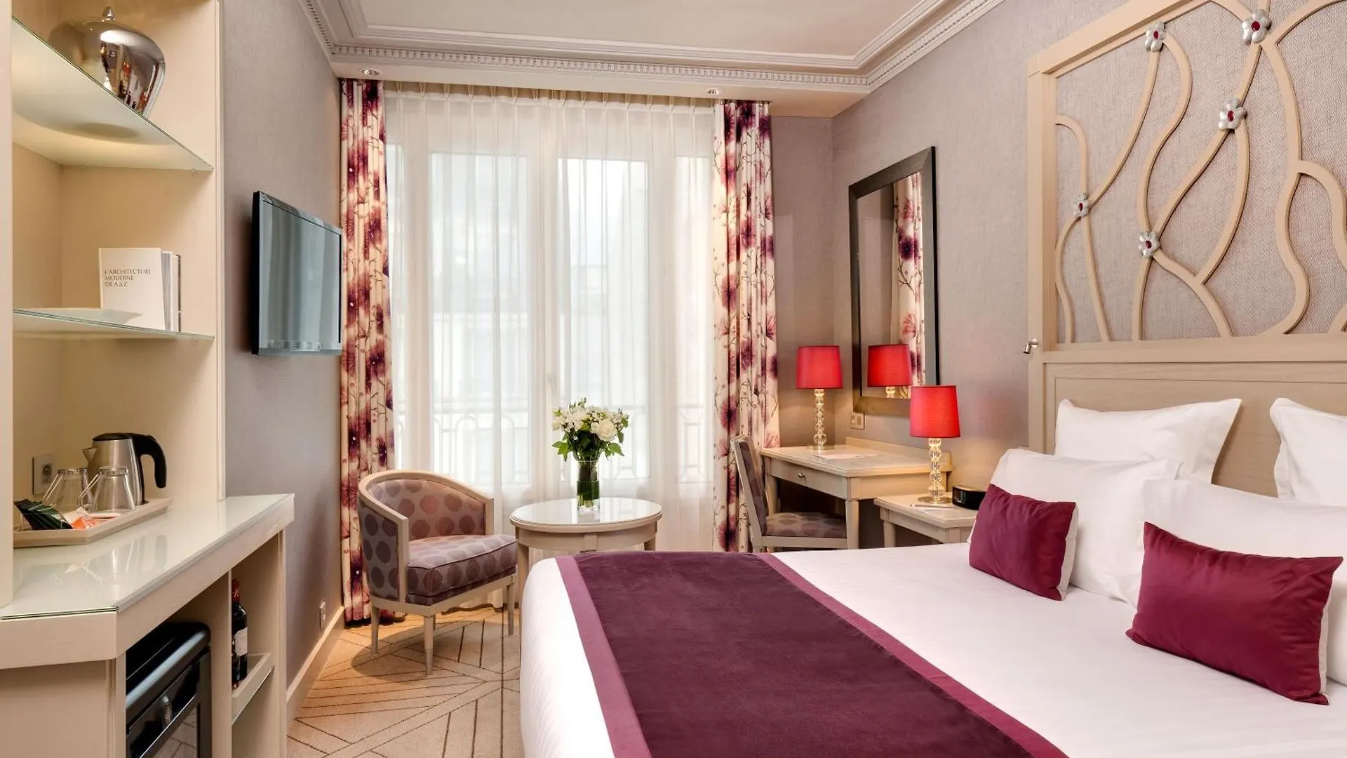 Rochester Champs Elysees Hotel