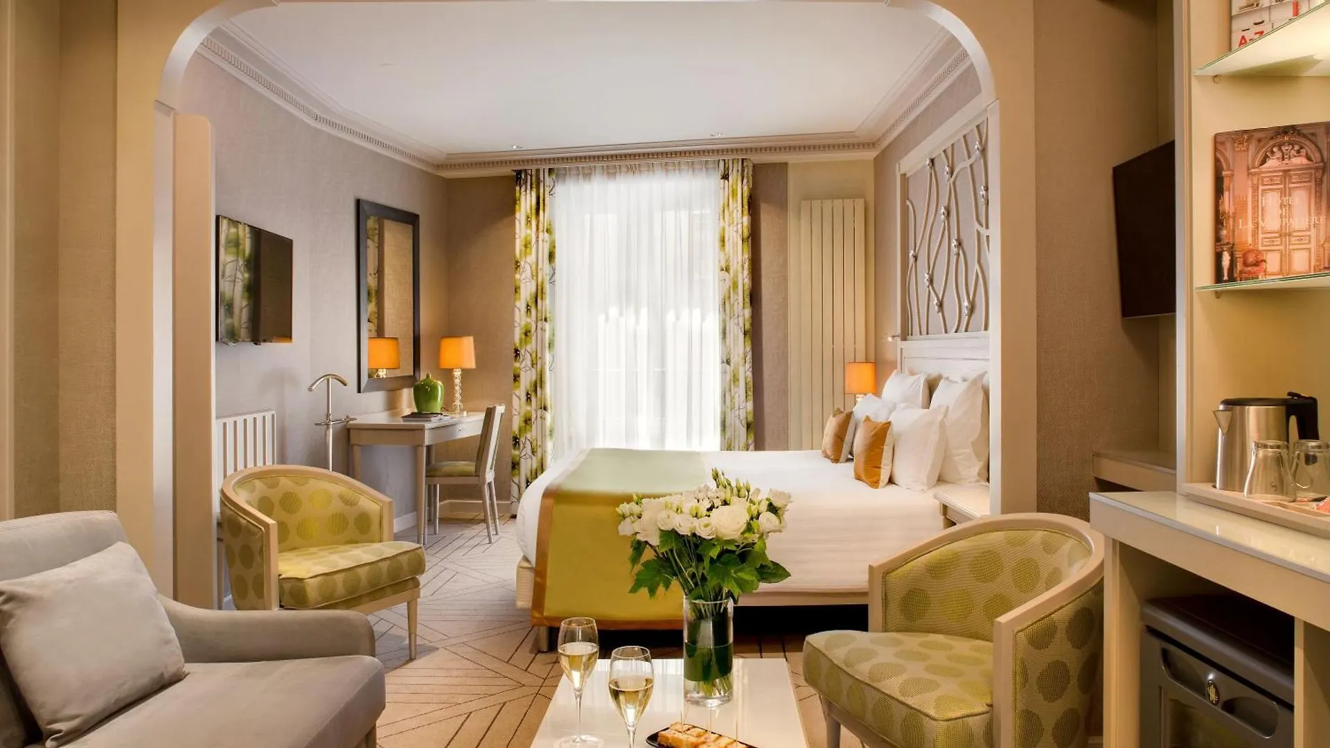 Rochester Champs Elysees Parijs