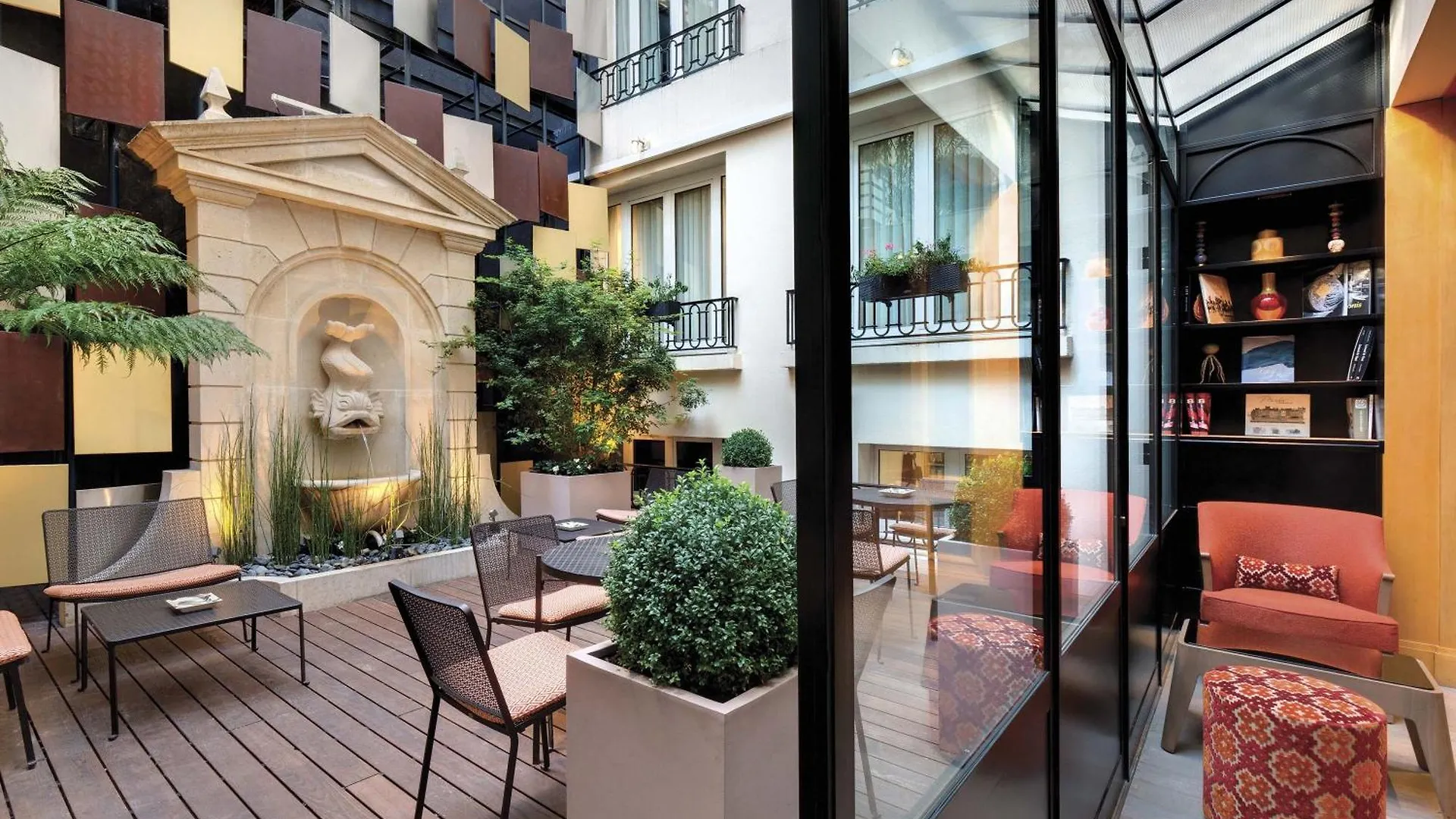 Rochester Champs Elysees Hotel 4*
