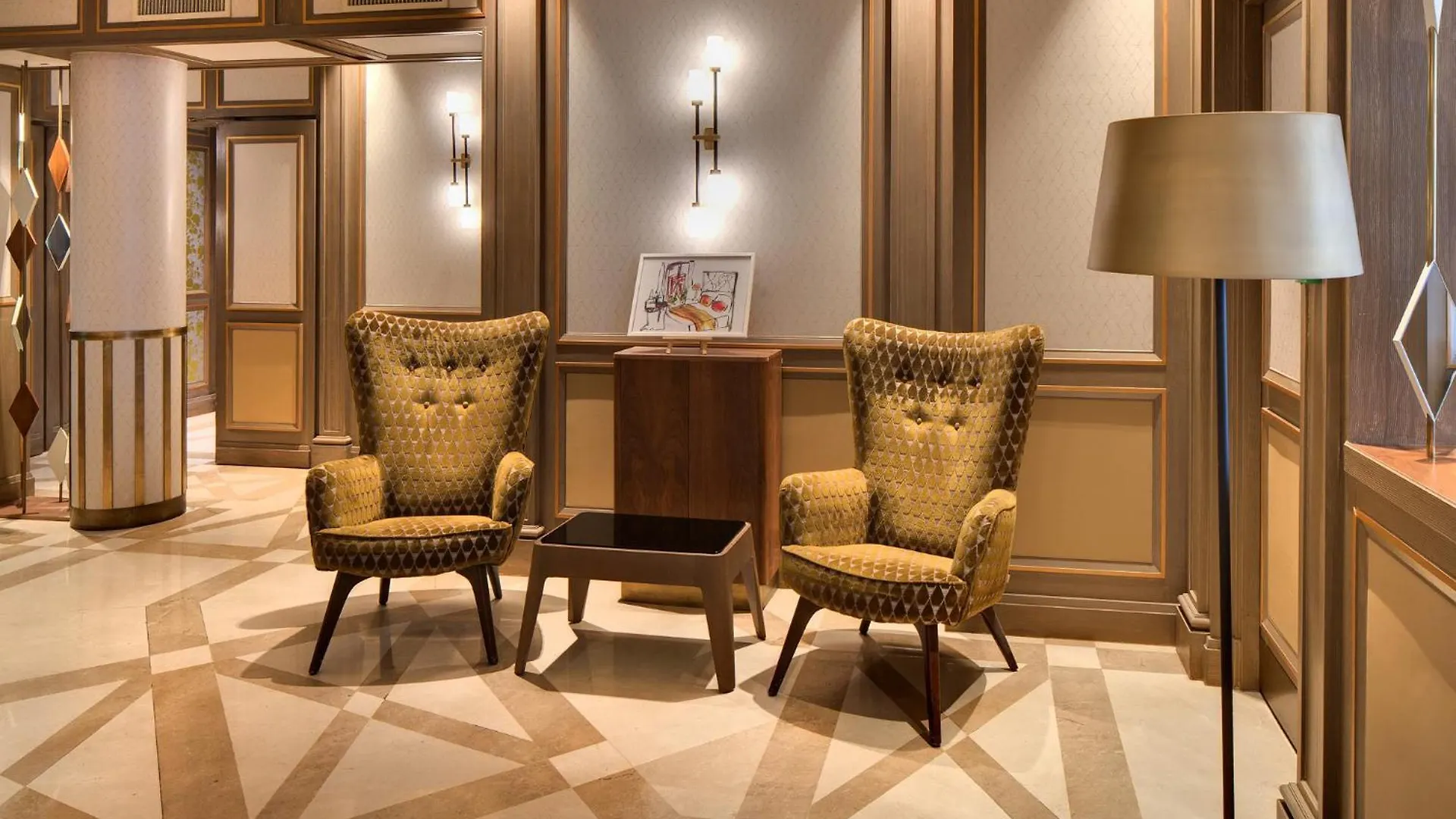 Rochester Champs Elysees Hotel 4*